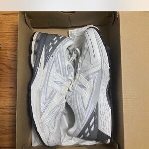 New Balance Light Gray Athletic Sneakers